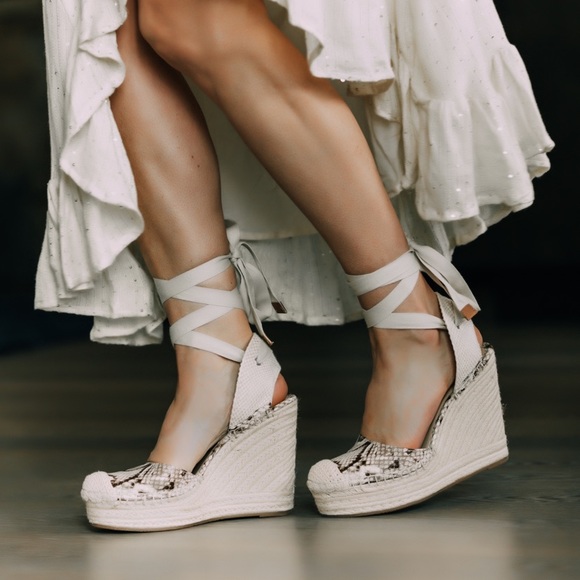 Vince camuto alindra platform wedge espadrille Clearance